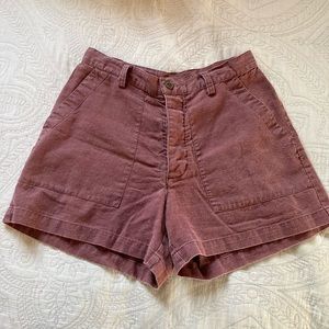 Patagonia Women’s button up linen shorts